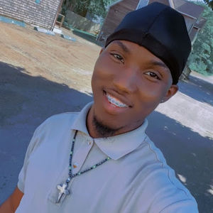 Meet your Posher, Rojay